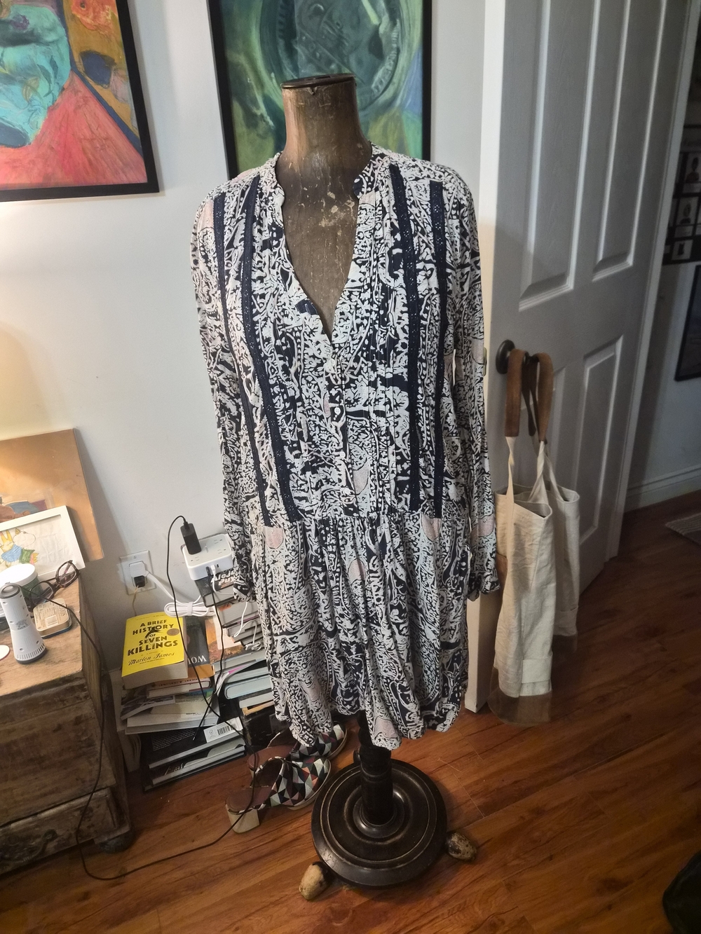 Women’s Navy and White Printed Long Sleeve Tunic Dress